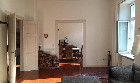Schöne Gründerzeit Wohnung am Münzplatz