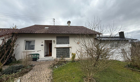 Privatverkauf - Grosses Haus mit viel Ruhe und Potential