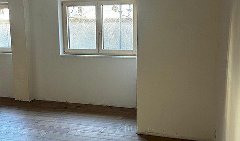 Erstbezug: Möbliertes 1-Zimmerappartement