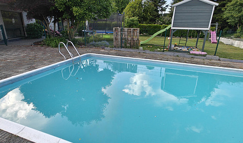 from private owner without estate agent: ZFH/MFH - Comfortable living in the center of Twistringen, extensively renovated