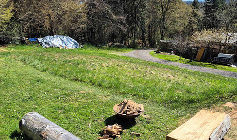 Building plot in Moosburg, Carinthia, without any building obligations.