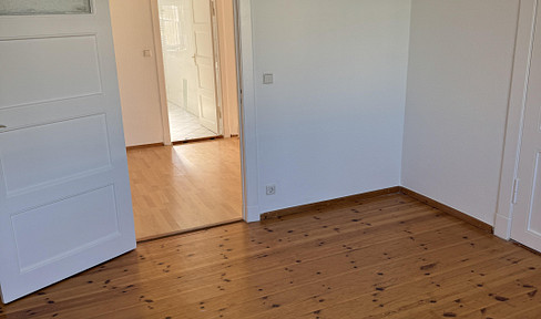 4 Zimmer Wohnung 3.OG am Britzer Damm