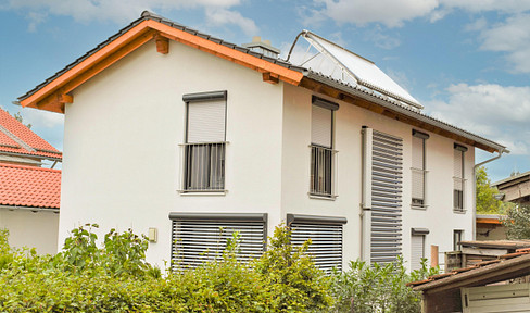 Modernes freistehendes EFH, Landkreis Rosenheim, Niedrigenergie, Kaufen und einziehen