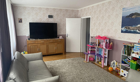 Quiet, central location in Elberfeld – close to the university and highway, fitted kitchen, no commission fees.