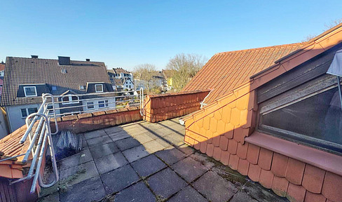 Renovated apartment with roof terrace, garden and parking space right next to Strünkede Castle Park WBS