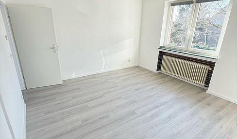 Gemütlich komplett modernisiert mit Garten in ruhiger Sackgassenlage