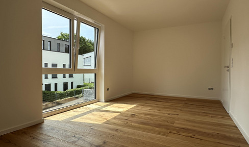 4 ROOM APARTMENT IN NEW BUILDING WITH LARGE SOUTH-facing TERRACE