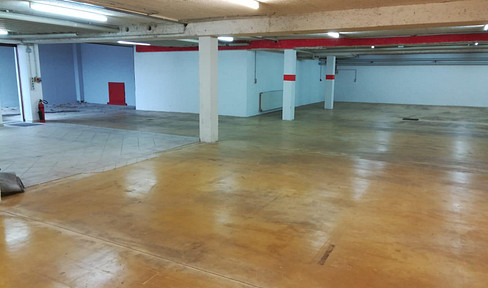 Flexibly adaptable - Top connected warehouse with exhibition space near Munich