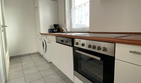 Shared room in a 3-person flat share