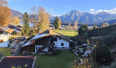 Cozy country house with lake view and garden - absolutely quiet location close to Lake Tegernsee