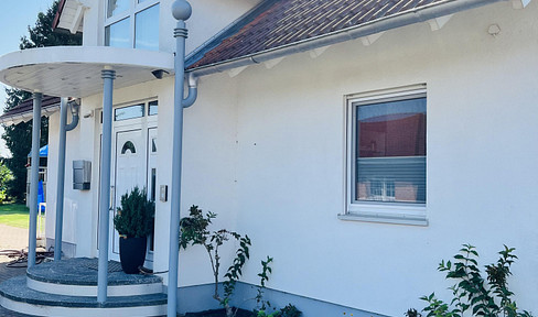 Einfamilienhaus in Leiferde mit großem Garten (inkl. Baugrundstück)