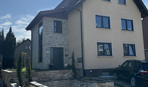 Charmantes Zweifamilienhaus mit Garten & Schwimmteich in Paderborn – Provisionsfrei