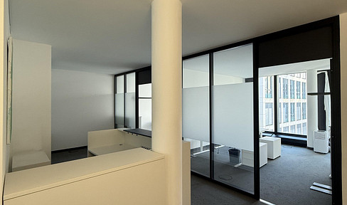 Office space - bright, modern, central location