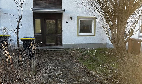 Reihenmittelhaus mit Garage und ausbaubarem Dachboden