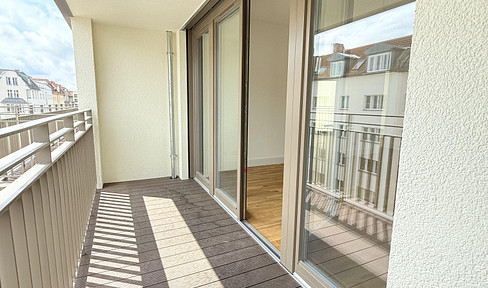 H9-09 → Exclusive 3-room apartment with 2 balconies and far-reaching views over Berlin