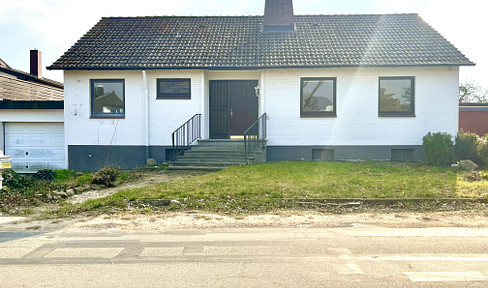 Entkerntes Einfamilienhaus auf traumhaften Südgrundstück im Ortskern von Todendorf