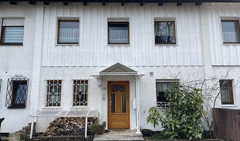 Ruhige Bestlage! 5-Zimmer Reihenhaus in Spielstraße - nah an Schulen, Wald und Isarauen
