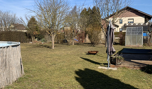 Grundstück