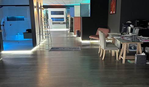 Gewerbefläche in Kray mit bis zu 7 Parkplätzen, Fensterfront, Büro, Lager