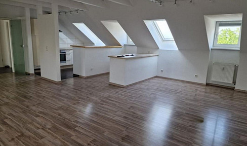 Modernisierte Dachgeschosswohnung