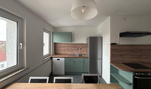 3 Zimmer Wohnung in charmanter Altbauwohnung