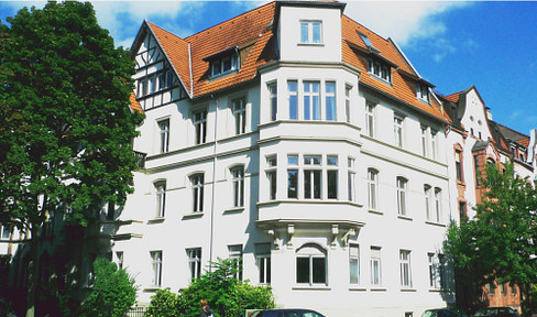 Exclusive maisonette apartment - located in the desirable Staden district - perfect for a small family.