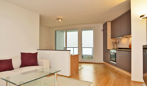 -von privat, provisionsfrei- 1,5-Zimmer-Wohnung zentral aber ruhig (Fußgängerzone Pasing Arkaden)