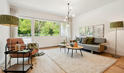 Stilvoll sanierte 3-Zimmer-Wohnung mit Balkon und unverbaubarem Blick ins Grüne