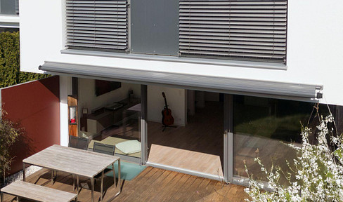 End terraced house in a quiet location above Lake Starnberg