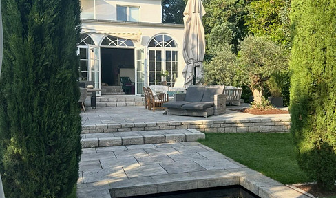 Exclusive terrace apartment