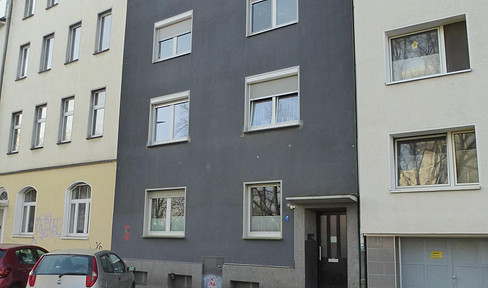 Spacious city apartment with 3 rooms
