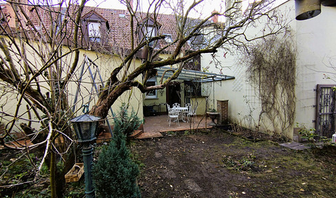 Townhouse in the heart of Frankenthal with secluded garden