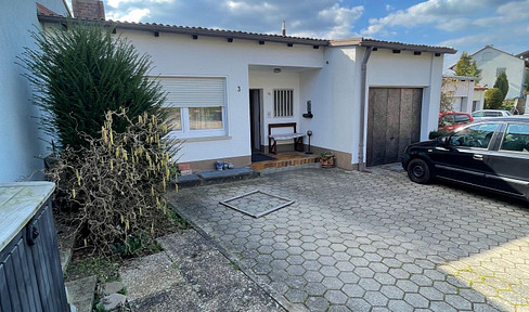 Terraced house in Dittelbrunn in a quiet location