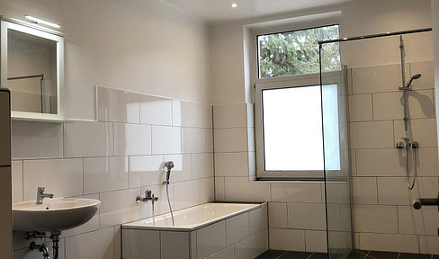 Beautiful 180 sqm apartment divisible into 2 apartments