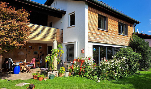 Einfamilienhaus, großer Garten, Südterrasse, Garage