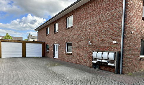 High-quality ground floor apartment (right) with garden in Kaltenkirchen - energy-efficient & close to the center