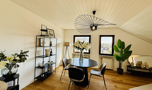 LIVING AT THE HIGHEST LEVEL: Exclusive and high-quality renovated 3.5 room apartment in a very quiet location