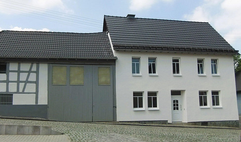 Hofreite - Bauernhaus mit großer ausbaufähiger Scheune und Nebengebäuden
