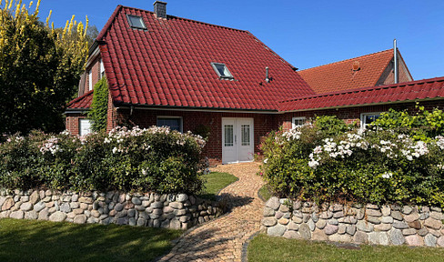 Einmalige Gelegenheit: Traumhaus mit kaum einsehbarem Grundstück in ruhiger Lage nahe HH