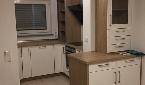 High-quality mid-terrace house with fitted kitchen, garden and parking space in Weilheim/Teck