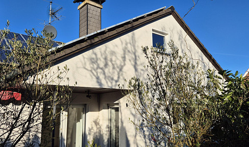 Einfamilienhaus in Söhlde mit schönem Garten und PV Anlage