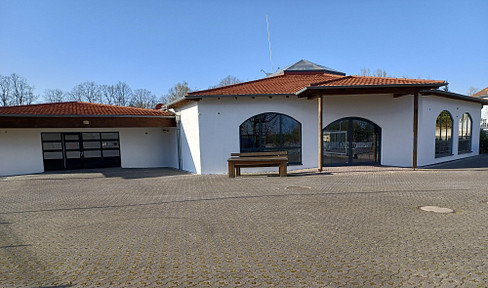 Verkaufsfläche mit Werkstatt Büros Lager 700qm