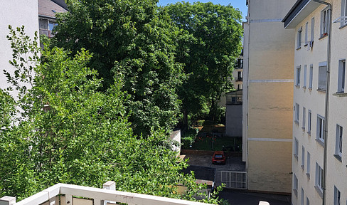 NORDEND-WEST / quiet top location / sunny 2-room apartment w. BALCONY / FREE / FREE OF PROVISION from PRIVATE