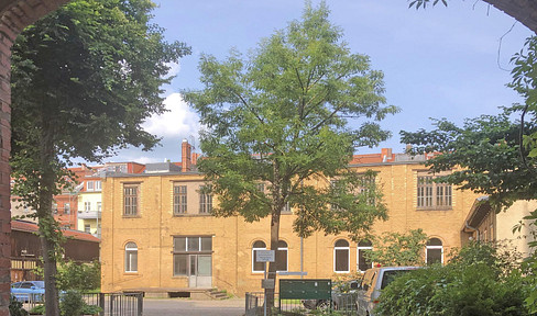 Schöne Werkstatt / Atelier / Studio im ruhigen Hinterhof – 131 m² zentral gelegen