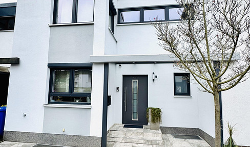 Refurbished terraced house for sale free of commission, TOP condition