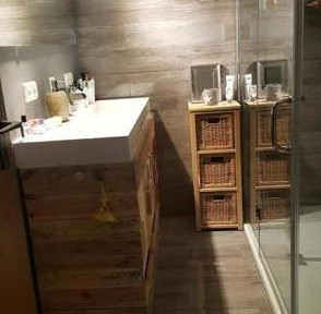 Beautiful 5 room apartment over two floors with terrace