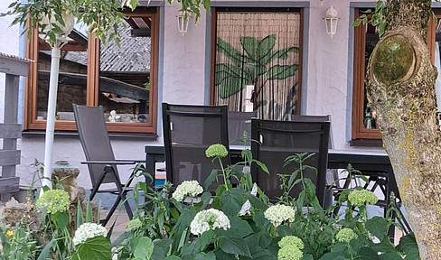 Detached house with horse keeping facilities in Bretten