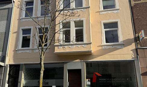 Beautiful 4-room apartment in an old building in the heart of Herzogenrath