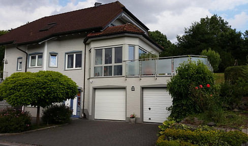 Großzügiges EfH inkl. Büro/Einliegerwohnung im UG.