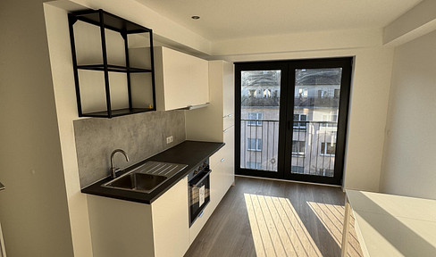 Erstbezug nach Kernsanierung Penthouse Wohnung mit Dachterrasse